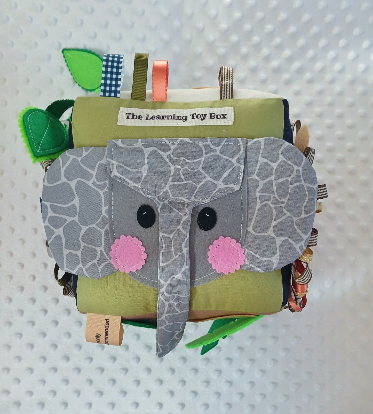 On Safari Baby Cube