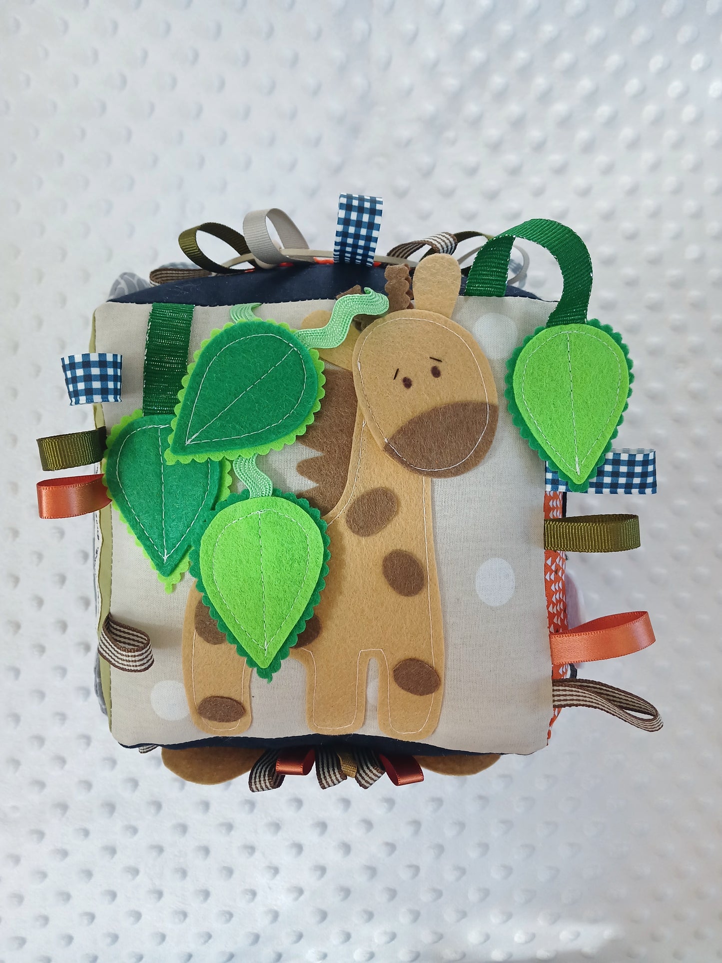 On Safari Baby Cube