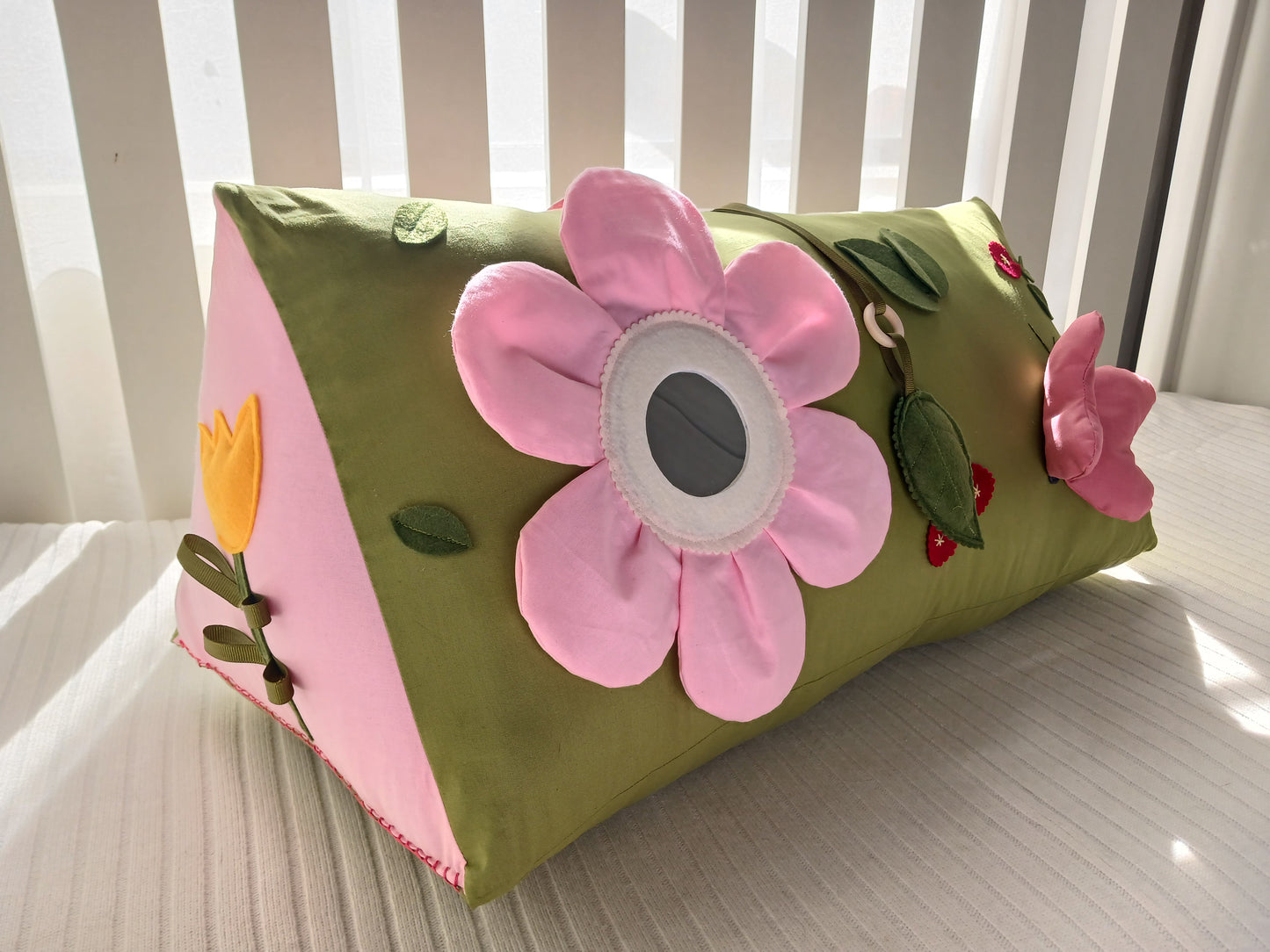 In the Garden Tummy Time Baby Cube