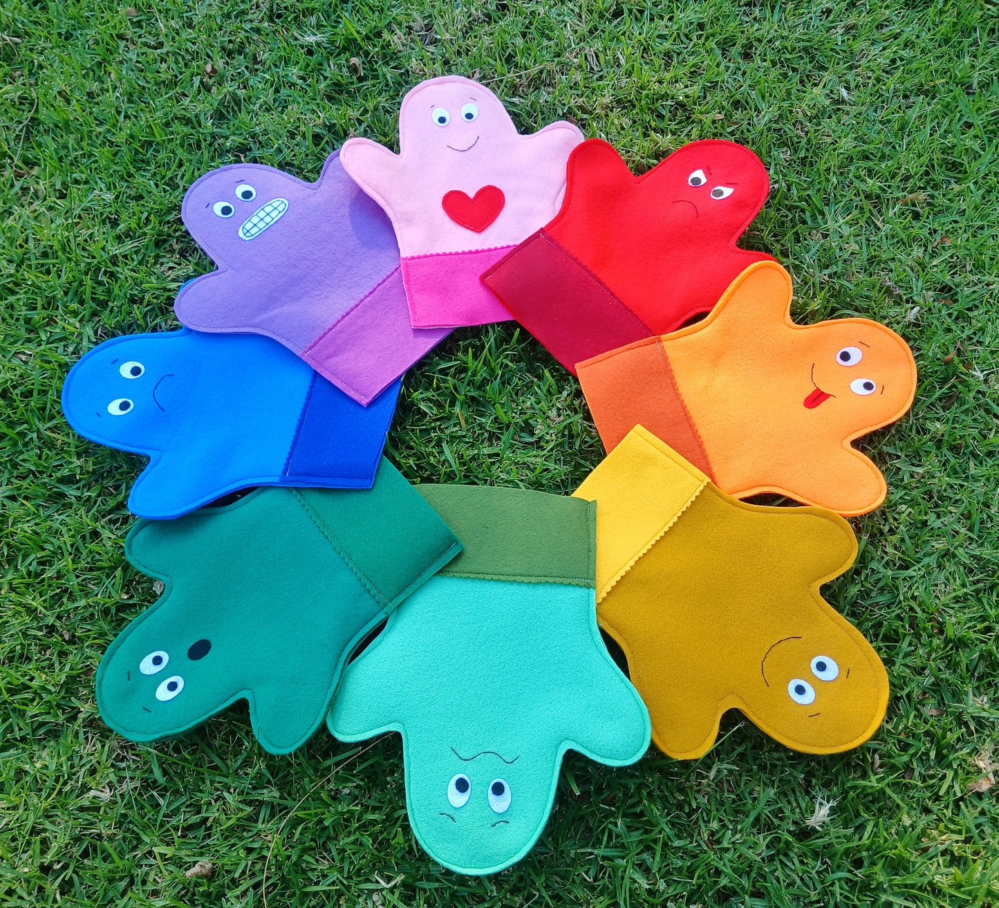 Emotions Hand Puppets ‐ Set of 8