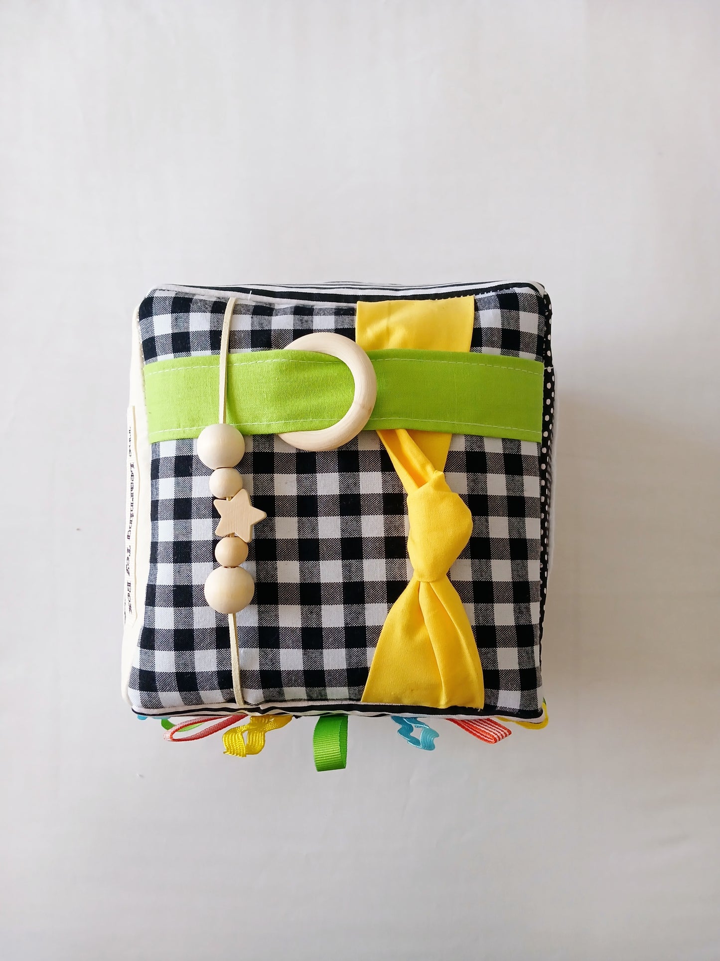High Contrast Rainbow Cloth Baby Cube