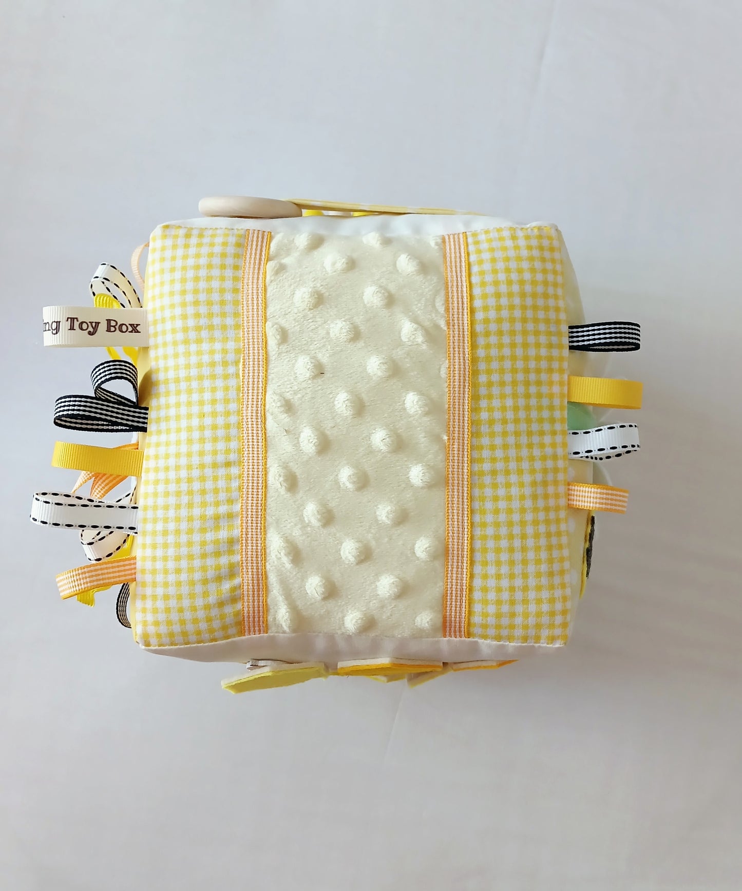 Sweet as Can Bee Busy Cube