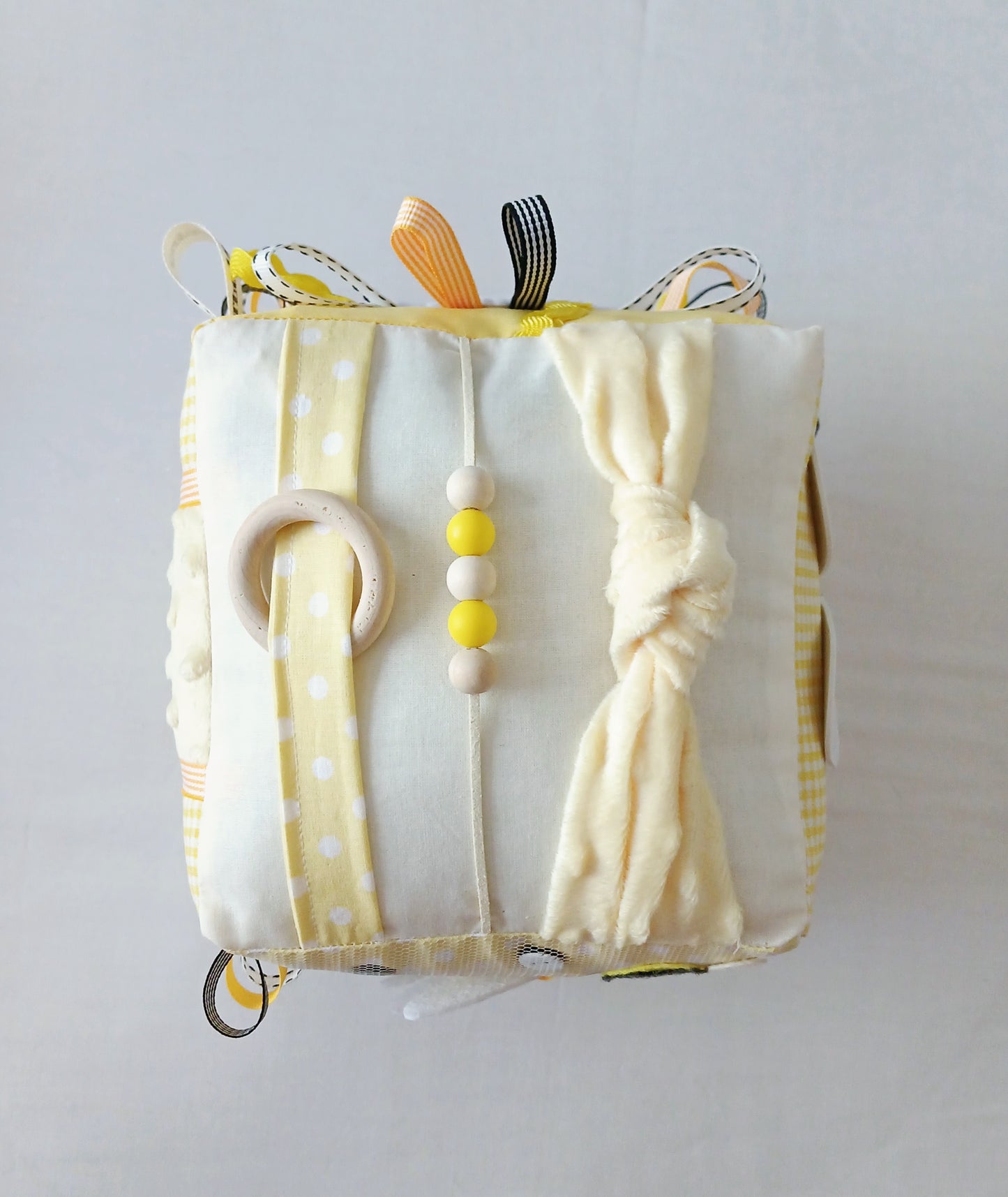 Sweet as Can Bee Busy Cube